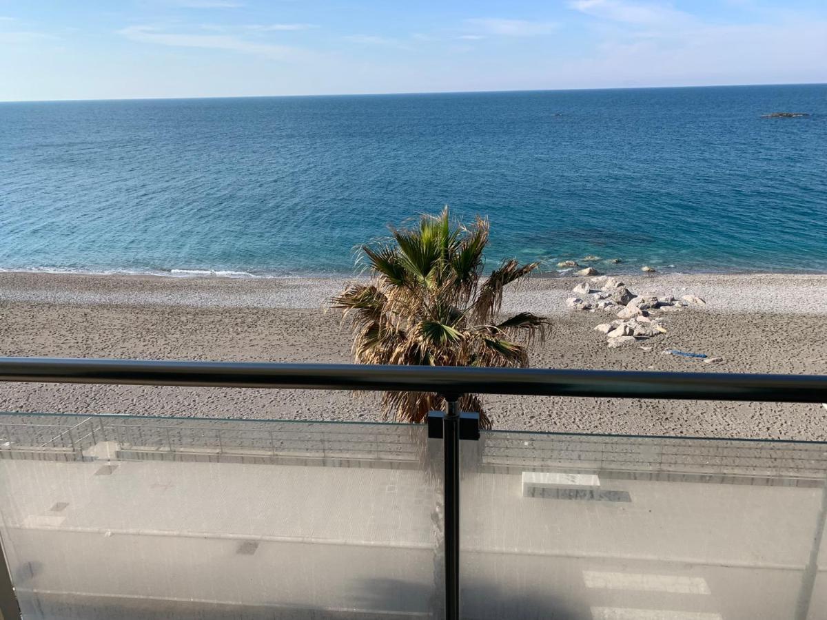 דירות Capo dʼOrlando La Porta Delle Eolie מראה חיצוני תמונה
