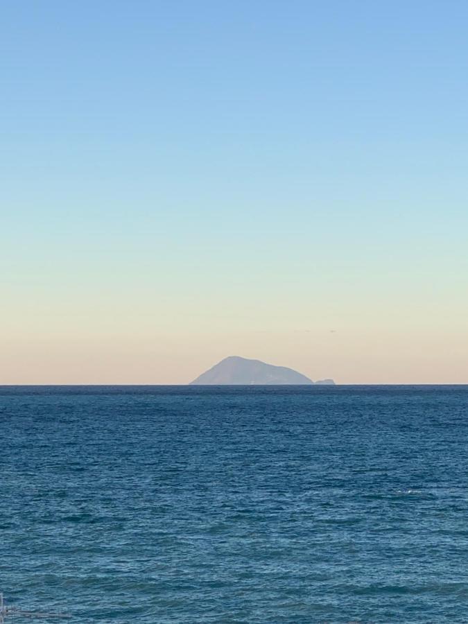 דירות Capo dʼOrlando La Porta Delle Eolie מראה חיצוני תמונה